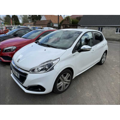 PEUGEOT 208 1.2L PURETECH 82 CV STYLE